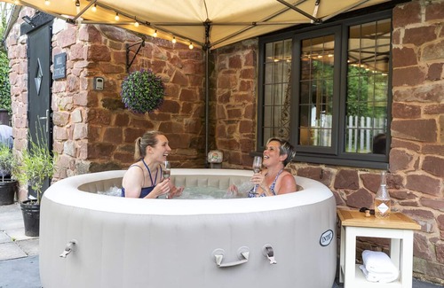 Longhope Cottage | Mill Cottage - Forest of Dean GloucestershirenDog Friendly, Hot tub, Wood Burner