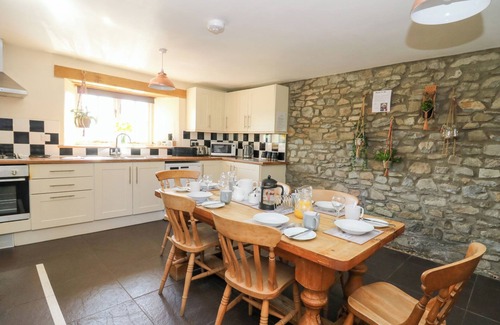 Felinfach Cottage | MILL COTTAGE, pet friendly, character holiday cottage in Aberaeron