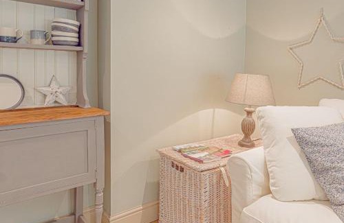 Stroud House | Mill House Cottage - Star Stay on The Cotswold Way