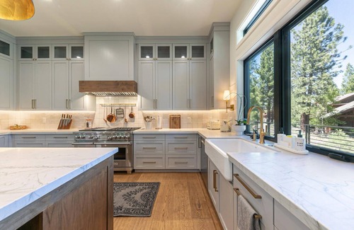 Truckee House | Mill House Retreat Schaffer's Mill, 4Br/3.5Ba, Hot Tub, Golf, Ski, Lake Tahoe