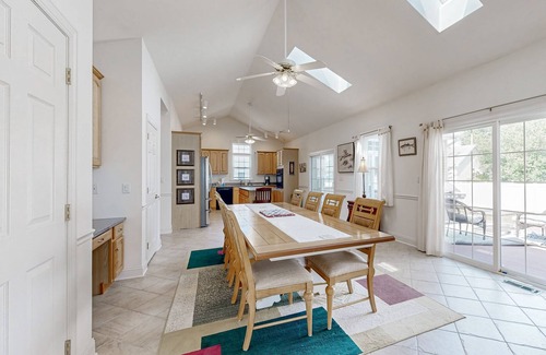 Mill Pond Acres House | Mill Pond Acres home w/pool table, Xbox X, free WIFI