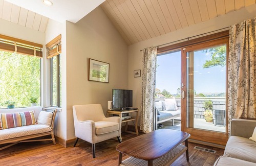 Tamalpais-Homestead Valley House | Mill Valley Gem 3BR Unbeatable Location w/ Hot Tub