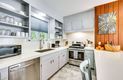 Almonte House | Mill Valley Home: 5 Mi to Golden Gate Bridge!