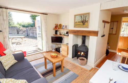 Cirencester House | Mill View