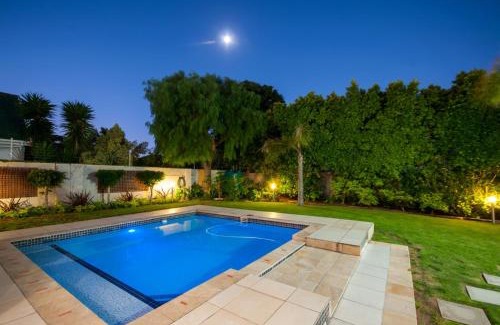 Summerstrand Bed & Breakfast | Millard Crescent Guest House