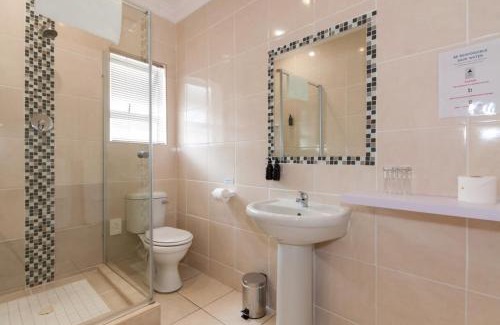 Summerstrand Bed & Breakfast | Millard Crescent Guest House