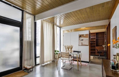 Holladay House | Millcreek · Mid-Century Mod 3bd w hot tub, Mt. views, and yard