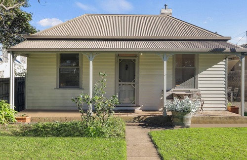 Port Fairy House | Miller's Cottage - Central Cottage