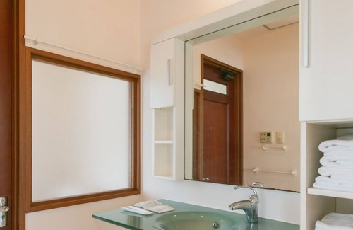 Yomitan Apartment | Millers Condo 2F - 2F / Nakagami-gun Okinawa