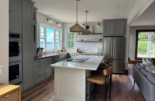 Petoskey House | Million Dollar Sunsets Downtown Rental! 30 Days