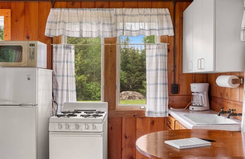 Cheboygan Cabin | Million Dollar View Cottage