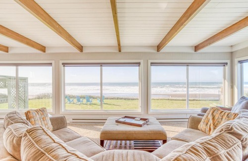 Lincoln Beach House | Million Dollar View