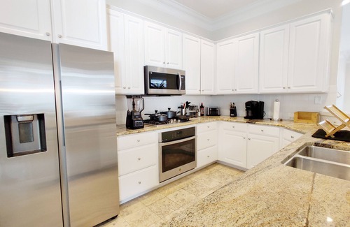Fort Walton Beach - Destin Villa | Million dollar villa · Beachfront neighborhood · Free cruise · Resort amenities
