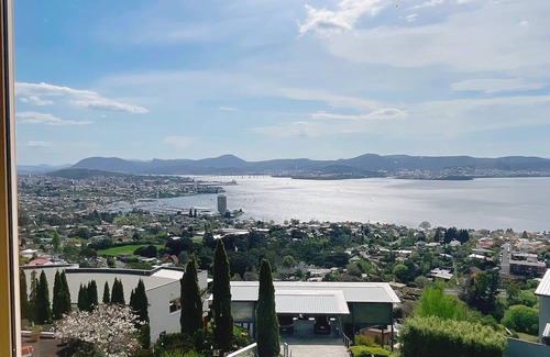 Sandy Bay House | Millions View Hobart