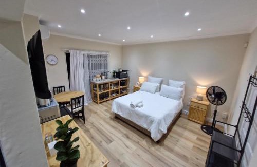 Bluff House | Millwood House
