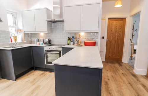 Tywyn Cottage | MILO'S COTTAGE, pet friendly, character holiday cottage in Tywyn