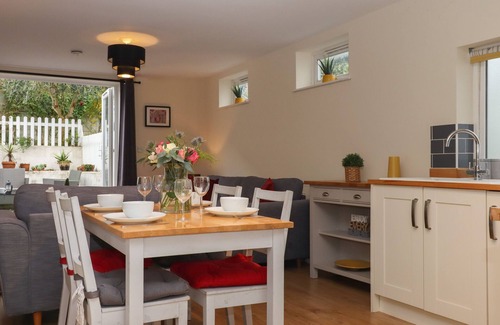 Dawlish Cottage | MIMOSA, family friendly, character holiday cottage in Dawlish