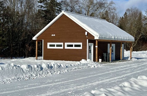 Saint-Gabriel-de-Valcartier Ski Chalet | Mini cottage # 6 by the river banks