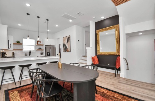 OST - South Union House | Min to Downtown HTX Luxe Escape at Med Center & NRG
