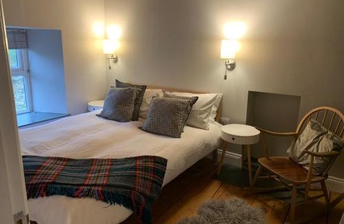 Dinas Cross House | Min-Y-Fford sleeps 6 plus pet