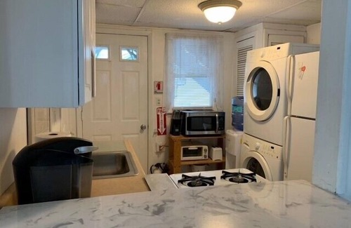 Point Pleasant Beach House | MIN2 | Beachside 1st Flr Unit, 4BRs 1 ba, street parking, amazing location!