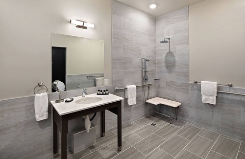Winters Hotel | Mind-Blowing Art Experiences for All! Two Pet-friendly Units with Free Parking!