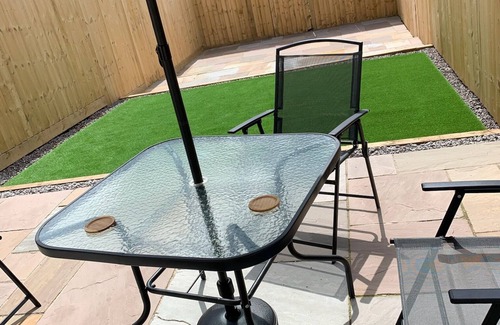 Port Talbot Cottage | Miner's Cottage South Wales Pool Table Log Burner Mountain Views