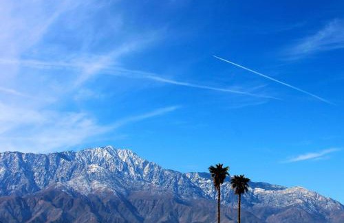 Desert Hot Springs Villa | Mineral Saltwater Solar heated Pool & Spa Oasis with mountain views and Koi pond