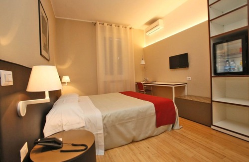 San Faustino-Madonnina-Quattroville Hotel | Mini Hotel Le Ville