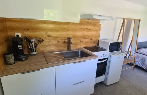 Verdun House | Mini Maison Indépendante Avec Terrasse et Jardin ?