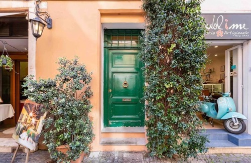 Rione XIV Borgo Apartment | Mini Suite in Borgo Pio