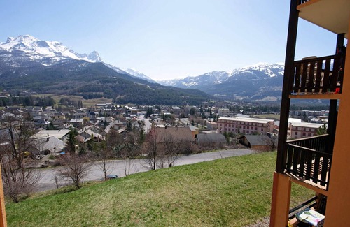 Barcelonnette Apartment | Mini T2 in Barcelonnette for 4 with balcony, TV, and equipped kitchenette