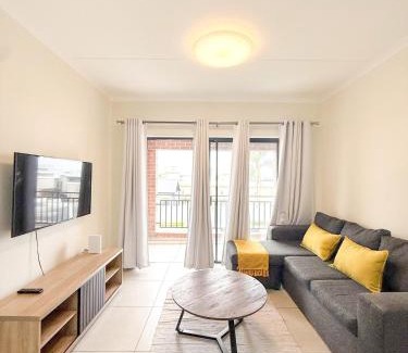 Greater Johannesburg Metropolitan Area Apartment | Minimalist Dream Stay