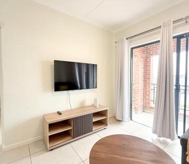 Greater Johannesburg Metropolitan Area Apartment | Minimalist Dream Stay