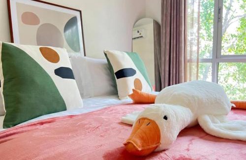 Lat Krabang Apartment | Minimalist Oasis - Monthly Stay Near Airport, Local Gems & Mall - Minimum Stay 28 Days