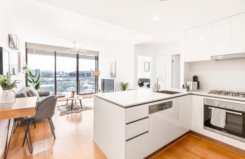 Newstead Apartment | Minimalist & Warming APT - Close to CBD and Valley