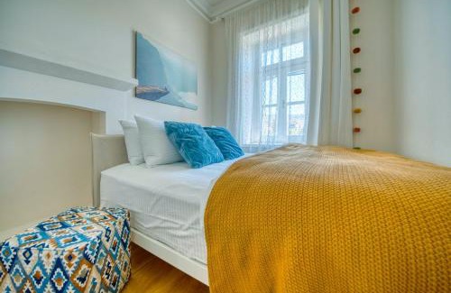 Foca Villa | MINIQ HOMES 105 - Golf, Cinema, BBQ, Foça Center 2BR Stone Home