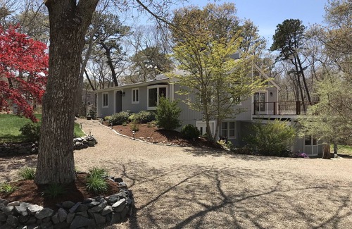 Tisbury House | Mink Meadows- Home Away From Home- Private beach-Comfortable and Bright