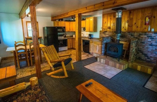 Puposky Cabin | Minnesota Family Lake Retreat - Minutes from Bemidji Activities