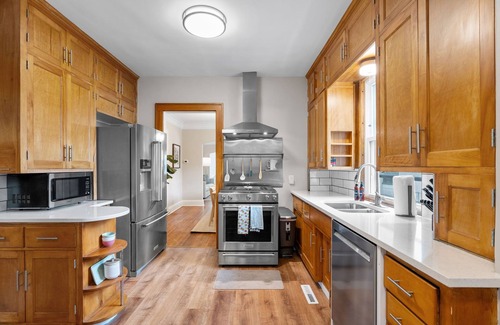 Lynnhurst House | MINNeSTAY* Lyncreek Landing
