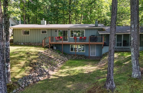 Minocqua House | Minocqua Chain - FALL COLOR DATES AVAILABLE!