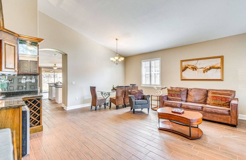 Mary Esther Apartment | Mins to Beach Pet Friendly Private Yard WiFi