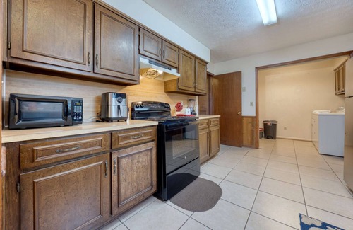 Columbus House | Mins to Ft Moore - The Columbus Cottage Guesthouse
