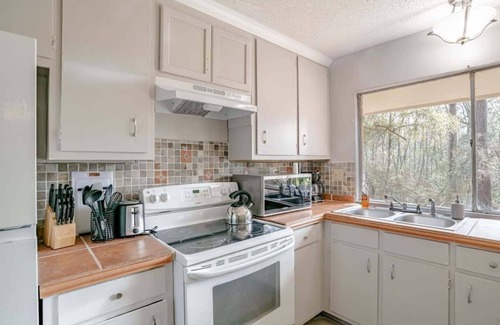 Mobile House | Mins to Museum, Parks, Downtown - Parkhill Place