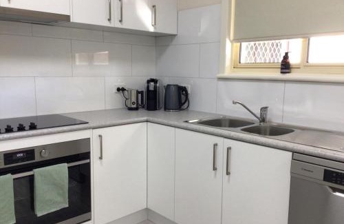 West Albury Apartment | Mint Accommodation - Dunoon