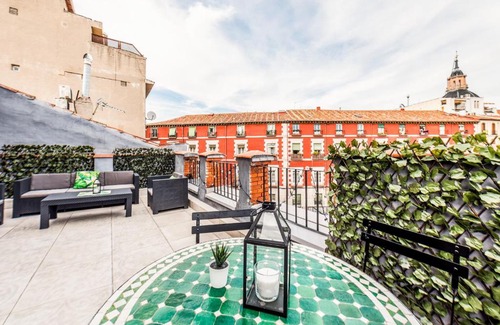 Barrio de La Latina Apartment | MintyStay - La Latina Terrace 3 BD