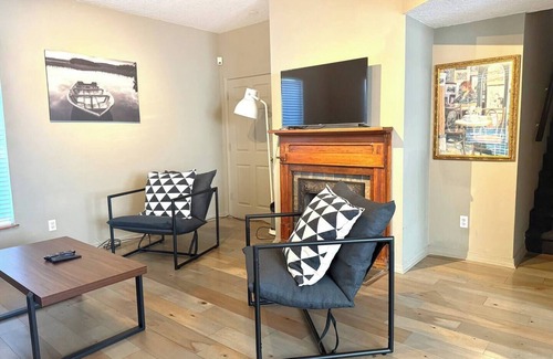 St. Augustine House | Minutes away from the beach and walking distance into town