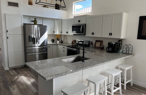 Peoria House | Minutes from Arrowhead and Westgate