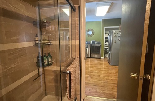 Schnitzelburg House | Minutes from Churchill Downs & Downtown Lou!