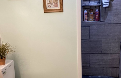 Oakland Apartment | Minutes From: Deep Creek Lake, Wisp Ski Resort, Swallow Falls, Restaurants